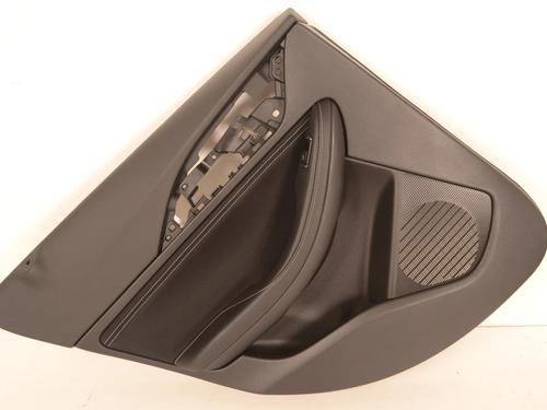 Forra trás esquerda INFINITI Q30 1.5 D (109 hp) 30267841