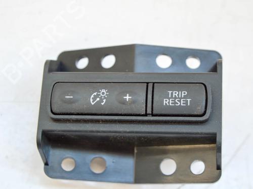 Switch NISSAN QASHQAI II (J11, J11_) 1.2 DIG-T | BP6750203I30 