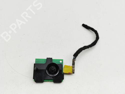 base-antenna-mercedes-benz-glb-x247-2019-32191660 main image