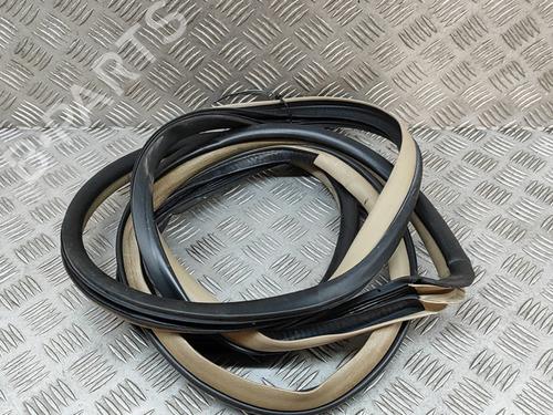 Used Rubber door seal TOYOTA LAND CRUISER PRADO (_J12_) 3.0 D-4D (KDJ120, KDJ125) (163 hp) 23865582