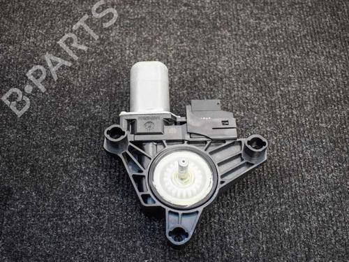 Left rear window motor MERCEDES-BENZ C-CLASS (W205) C 220 BlueTEC / d (205.003) | BP6747539E23