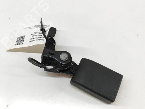seat-buckle-infiniti-q30-2015-28564126 main image
