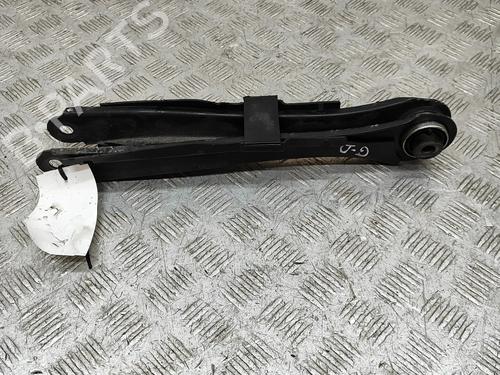 Draagarm rechts achter VOLVO V60 II (225) B6 Mild-Hybrid AWD (299 hp) 29458588