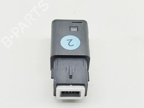 Used Electronic module Electronic module PEUGEOT 2008 II (UD_, US_, UY_, UJ_, UR_, UC_) e-2008 (UKZKXZ) (136 hp) 36181070 36181070