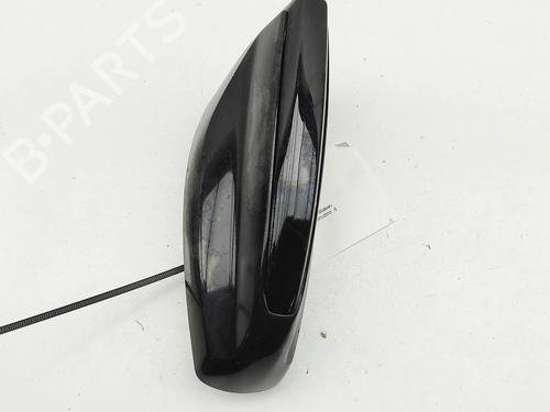 Used Antenna/Base Antenna/Base LAND ROVER DEFENDER Station Wagon (L663) P525 4x4 (525 hp) 33390762 33390762