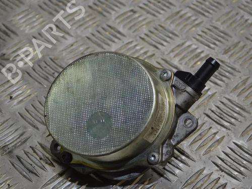 Used Vacuum pump VW TOUAREG (7P5, 7P6) 4.2 V8 TDI (340 hp) 6724859