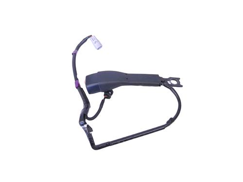 seat-buckle-lexus-rc-_c1_-2014-33352084 main image