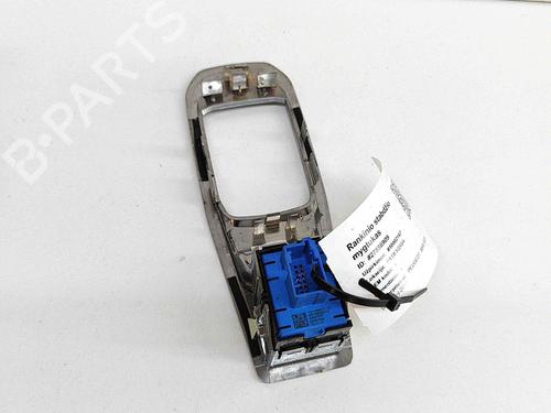 Switch TOYOTA RAV 4 IV (_A4_) 2.5 Hybrid 4WD (AVA44, AVA44_) | BP21588473I30 