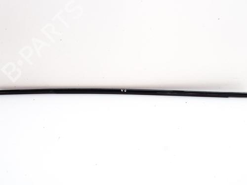 Używane Listwa drzwi BMW 3 (F30, F80) 330 e (252 hp) 14654058