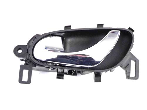 Venstre foran invendig håndtak NISSAN QASHQAI II (J11, J11_) 1.2 DIG-T (115 hp) 30227756