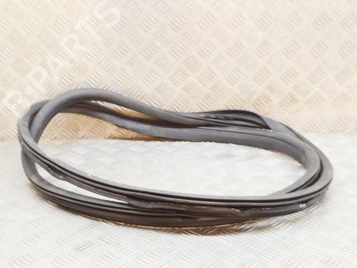 Used Rubber door seal Rubber door seal MERCEDES-BENZ C-CLASS (W205) C 200 (205.042) (184 hp) 14913175 14913175