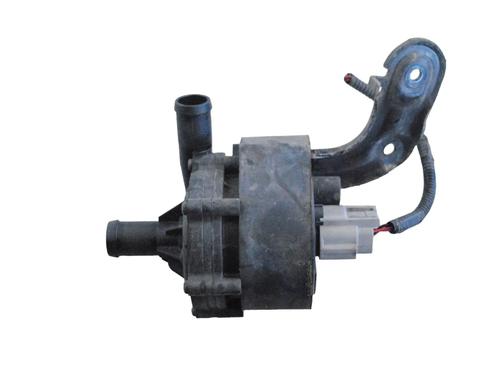 Used Auxiliary water pump Auxiliary water pump TESLA MODEL X (5YJX) P100D AWD (772 hp) 33365415 33365415