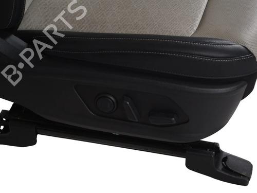 Sæde sæt KIA SORENTO IV (MQ4, MQ4A) 1.6 T-GDi Hybrid AWD | BP32130011C78