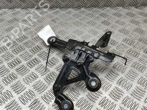 Suporte PORSCHE TAYCAN Sport Turismo (Y1C) 4S Performance Battery Plus (Y1CDB1) (571 hp) 31762815