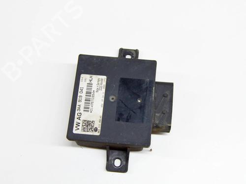 Electronic module VW PASSAT B7 Variant (365) 2.0 TDI | BP14646696M83 - Image 3