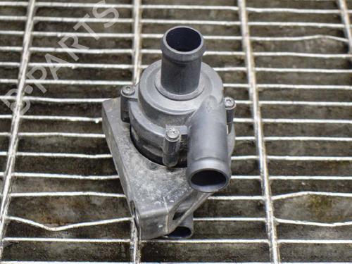 Used Auxiliary water pump VOLVO V40 Hatchback (525) D2 (120 hp) 14612791