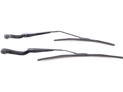 Used Front windshield wiper arm LAND ROVER DISCOVERY SPORT (L550) 2.0 D 4x4 (180 hp) 30212757