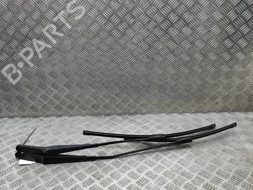 Used Front windshield wiper arm Front windshield wiper arm 37426150 37426150