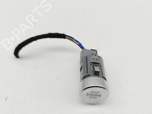 switch-vw-touareg-cr7-rc8-2017-32779820 main image