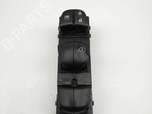 Used Right front window switch Right front window switch 38650949 38650949