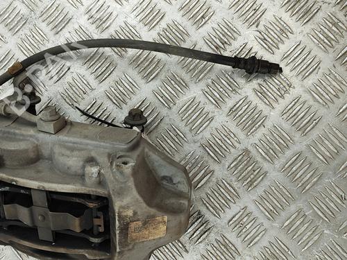 Venstre bremsekaliber foran TESLA MODEL 3 (5YJ3) EV AWD | BP28432537M105 