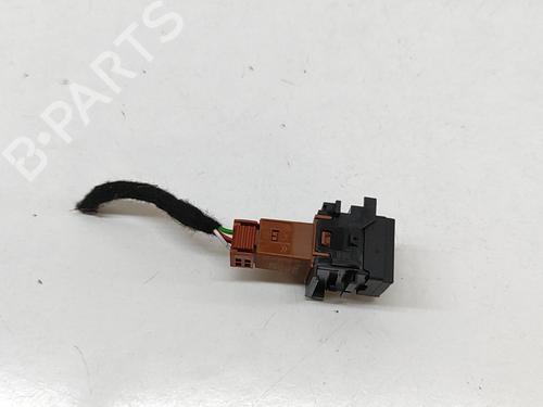 Switch PEUGEOT 2008 II (UD_, US_, UY_, UJ_, UR_, UC_) e-2008 (UKZKXZ) | BP29042505I30 