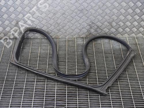 Gummiliste MASERATI GHIBLI III (M157) 3.0 S Q4 (409 hp) 14615510