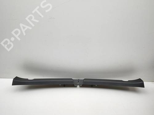 Pynteliste til bagklap TESLA MODEL Y (5YJY) Long Range All-wheel Drive | BP38565476C151 - Image 3