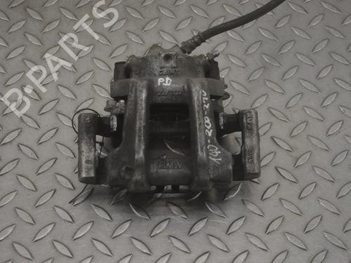 Used Right front brake caliper BMW 3 Touring (F31) 318 d (150 hp) 30258634
