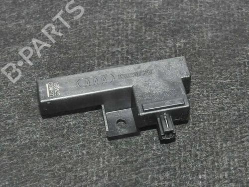 Antenne/Base AUDI Q5 (8RB) 3.0 TFSI quattro (272 hp) 8827416