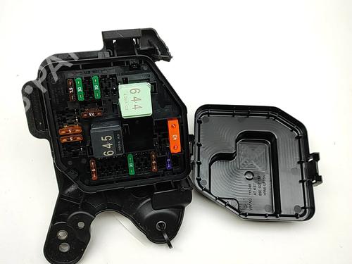 Zekeringkast Zekeringkast AUDI Q6 E-TRON (GFB) e-tron quattro (387 hp) 37445260 37445260