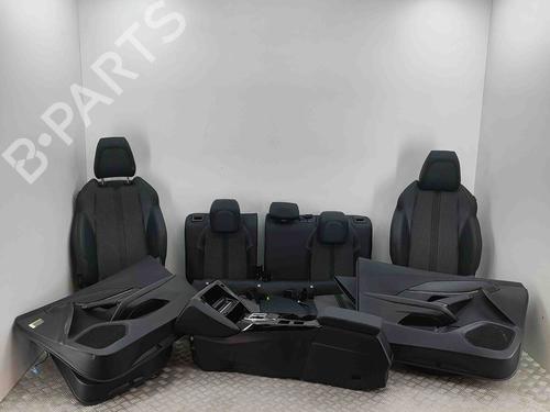Used Seats set PEUGEOT 2008 II (UD_, US_, UY_, UJ_, UR_, UC_) e-2008 (UKZKXZ) (136 hp) 29042327