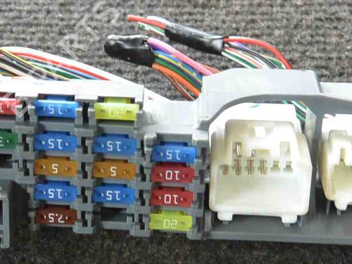 Boîte à Fusibles MAZDA 6 Hatchback (GH) 2.0 MZR (GHEFS) (147 hp) 6721734