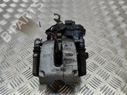 Used Right rear brake caliper BMW 5 Touring (G31) 520 d (190 hp) 19500843