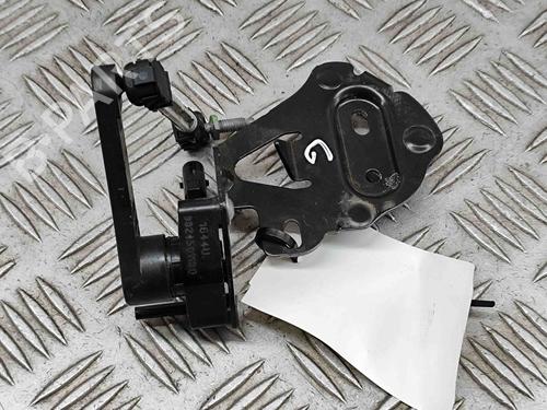 Used Electronic sensor PEUGEOT 2008 II (UD_, US_, UY_, UJ_, UR_, UC_) 1.2 Hybrid 136 (URHPYC, USHPY) (136 hp) 28553034