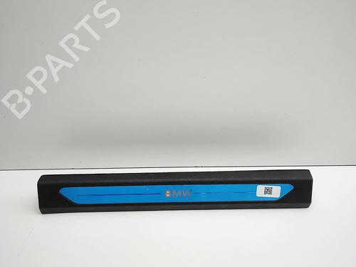 Predellino Predellino BMW X5 (G05, F95) xDrive 45 e Plug-in Hybrid (394 hp) 36358652 36358652