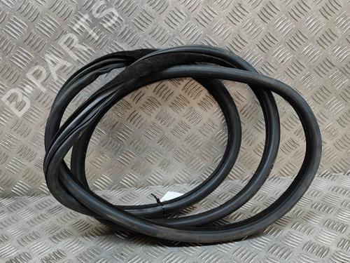 Used Rubber door seal LAND ROVER RANGE ROVER EVOQUE (L538) 2.2 D 4x4 (190 hp) 18036824