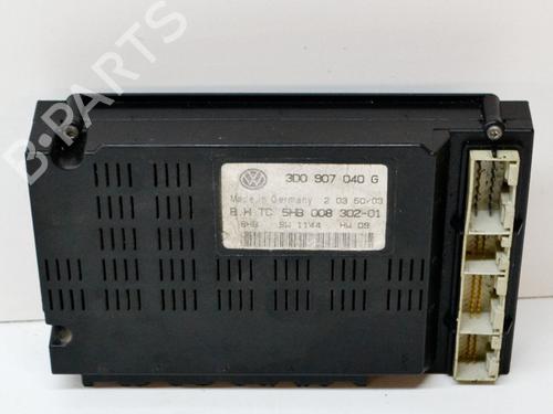 Elektronische module VW PHAETON (3D1, 3D2, 3D3, 3D4, 3D6, 3D7, 3D8, 3D9) 5.0 V10 TDI 4motion (313 hp) 8352440