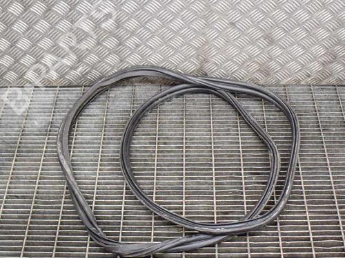 Used Rubber door seal Rubber door seal PEUGEOT 208 I (CA_, CC_) 1.2 VTI 82 (82 hp) 14610081 14610081