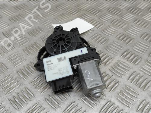 Right front window motor BMW 3 (G20, G80, G28) 320 i | BP25615133E20 - Image 2