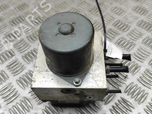 Used ABS pump ABS pump MERCEDES-BENZ GL-CLASS (X166) GL 350 CDI / BlueTec 4-matic (166.823, 166.824) (258 hp) 32238827 32238827