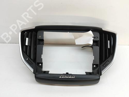 BP24307402O1 main image