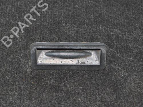 Trunk håndtak FORD FIESTA VI (CB1, CCN) 1.6 TDCi (95 hp) 6736090