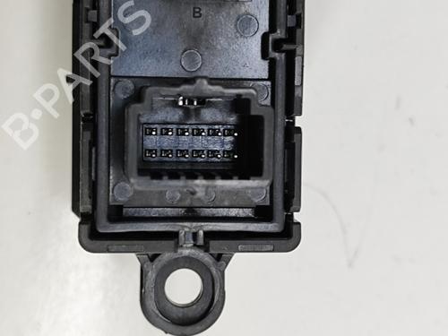 Switch MAZDA CX-30 (DM) e-SKYACTIV-X M Hybrid | BP28557733I30 