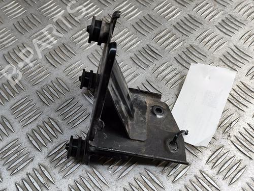 Support SKODA SUPERB III Estate (3V5) 2.0 TDI 5Q2614235E