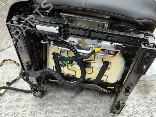 Right front seat TESLA MODEL Y (5YJY) EV Performance All-wheel Drive | BP33370456C16 - Image 4