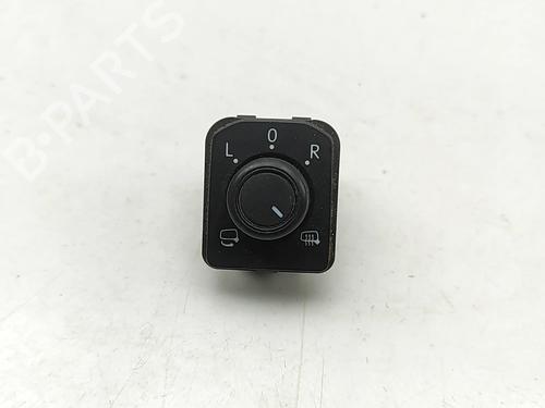 Spejlkontakt VW PASSAT B8 Variant (3G5, CB5) 2.0 TDI (150 hp) 32433478