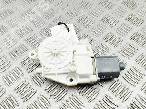 right-front-window-motor-mercedes-benz-gla-class-x156-2013-2014-2015-2016-2017-2018-2019-2020-2021-2022-31687015 main image