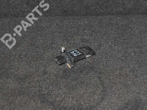 Used Mass air flow sensor Mass air flow sensor FORD TRANSIT Bus (FD_ _, FB_ _, FS_ _, FZ_ _, FC_ _) 2.4 TDCi (137 hp) 8895617 8895617