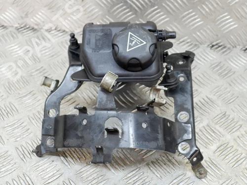 expansion-tank-bmw-5-f10-2009-2010-2011-2012-2013-2014-2015-2016-29023680 main image